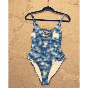 NWOT Zaful one piece bathing suit
